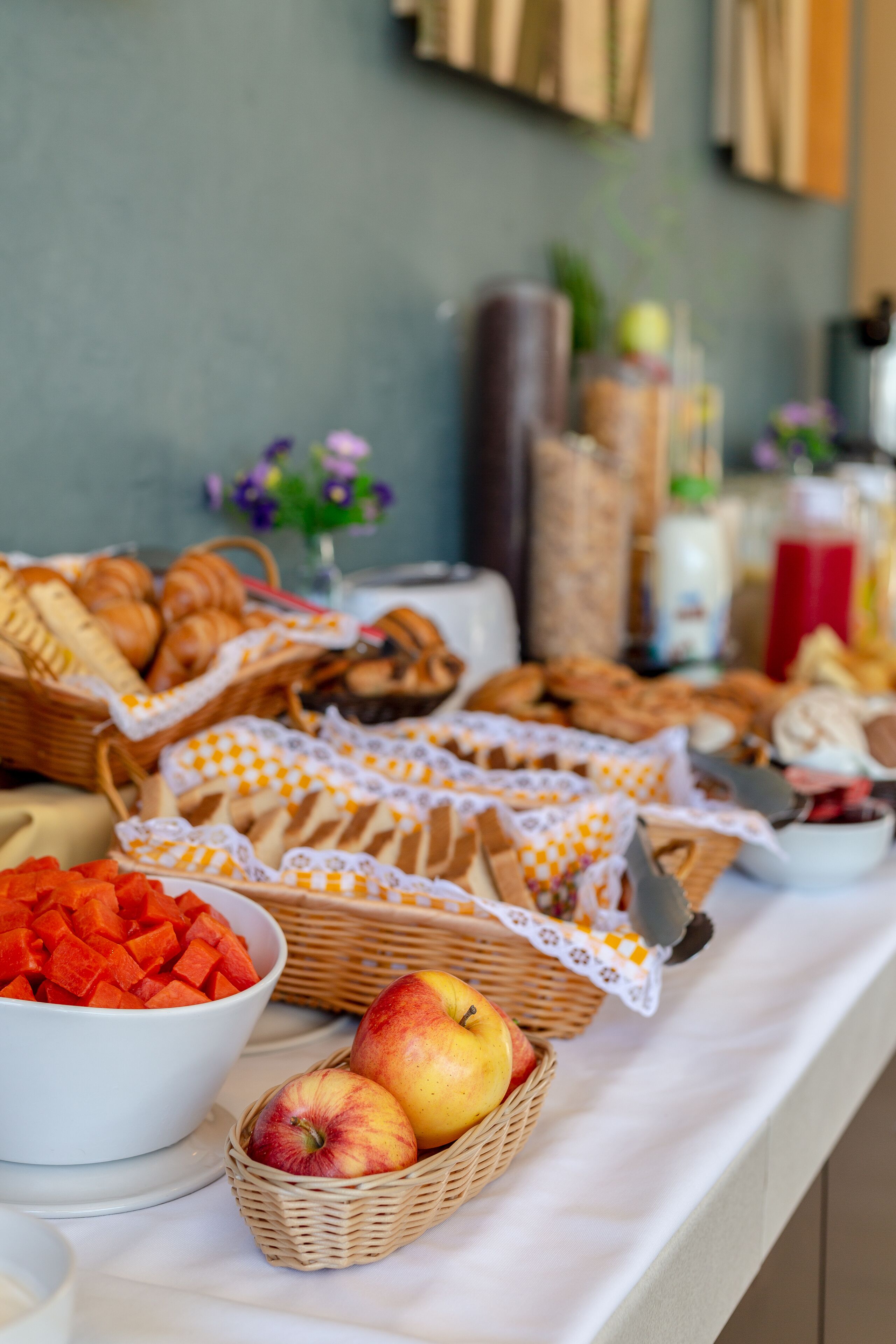 daily cooked-to-order breakfast (mxn 200.00 per person)