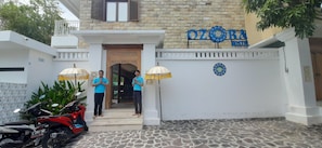 Property entrance - Ozora Tiying Tutul Hostel Canggu - Adults Only (Canggu)