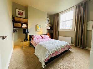 2 makuuhuonetta, Wi-Fi, vuodevaatteet