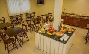 Dagelijks ontbijtbuffet inbegrepen