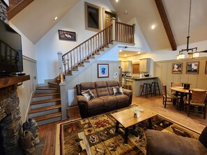 TV, fireplace