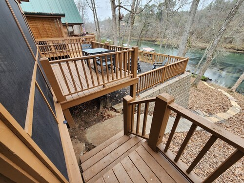 Little Red River Waterfront Cabin for a perfect fishing getaway!