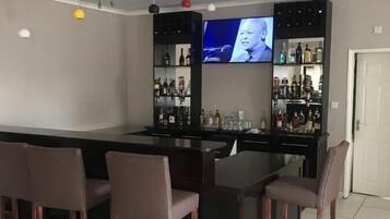 Bar (en el alojamiento)