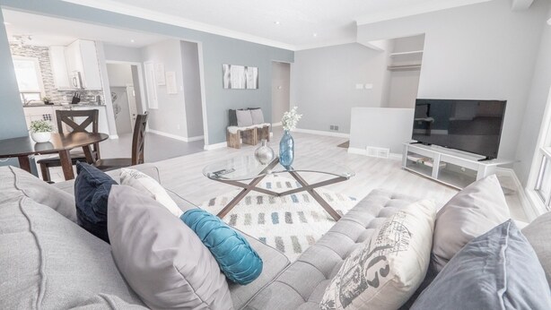 Family Room | Living area - Lux Host Ltd. (Winnipeg)