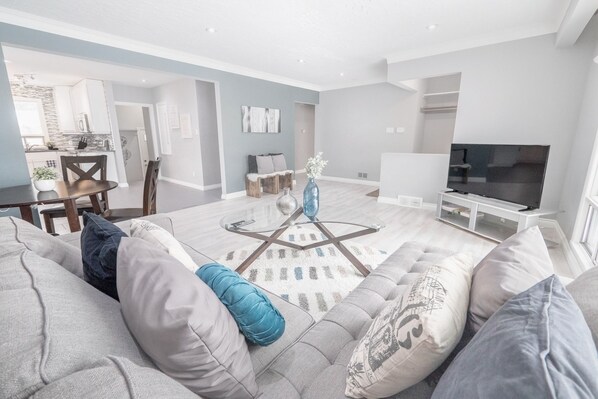 Chambre Familiale | Coin séjour