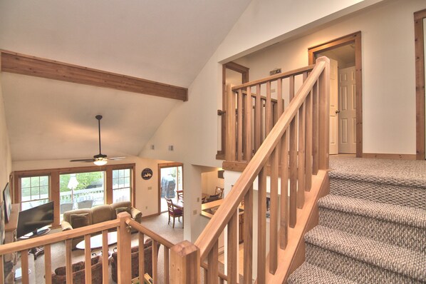 TV, fireplace, Netflix, table football - Joe's Mountain Retreat (Tannersville)