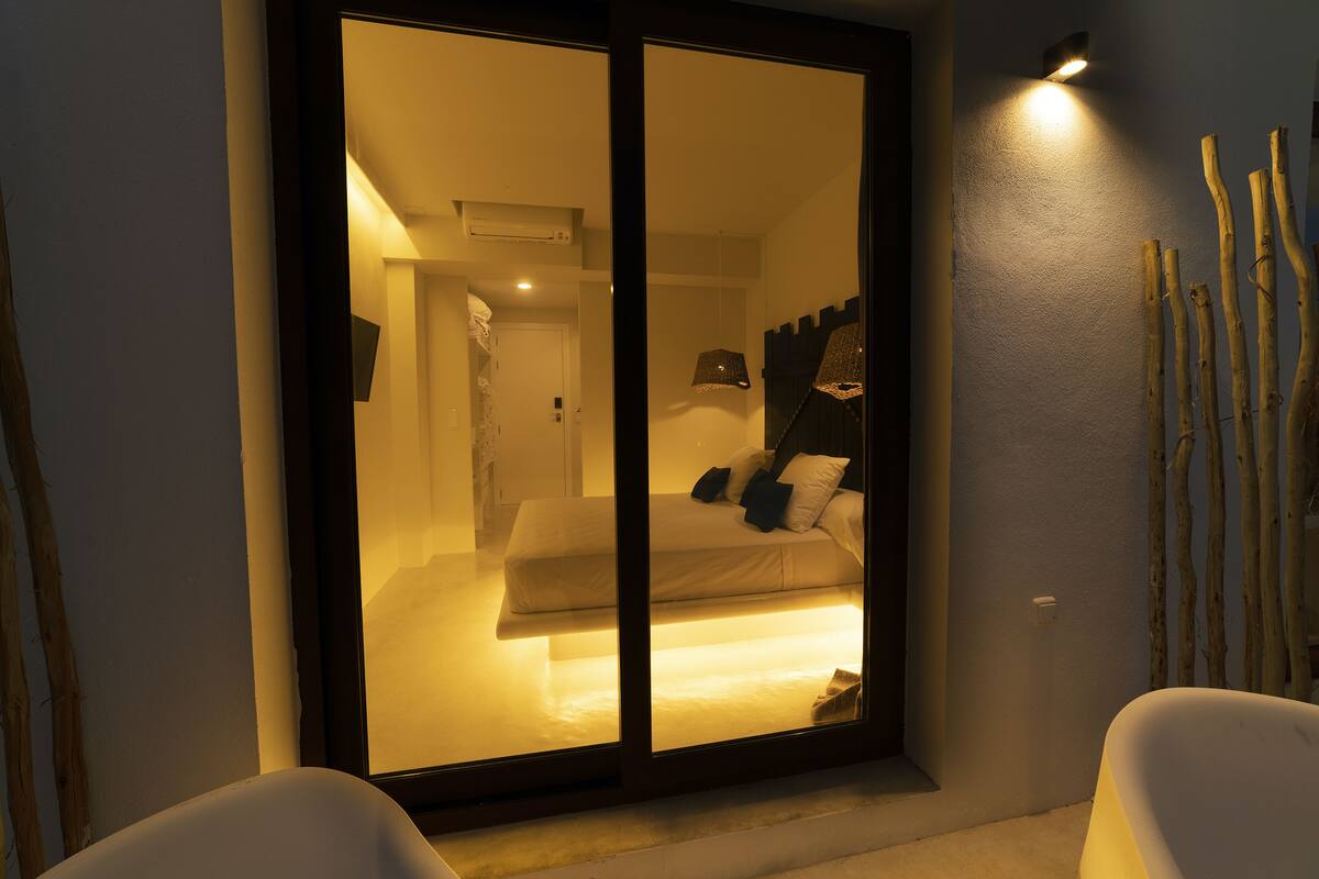 comfort double room | 1 bedroom, hypo-allergenic bedding, minibar, in-room safe