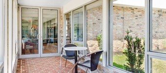 OYO Hotel Mona Lake Muskegon