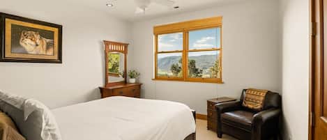 5 bedrooms, WiFi