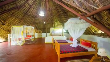 Vila, 3 quartos, vista para o jardim | 2 quartos, escrivaninha, Wi-Fi de cortesia, roupa de cama