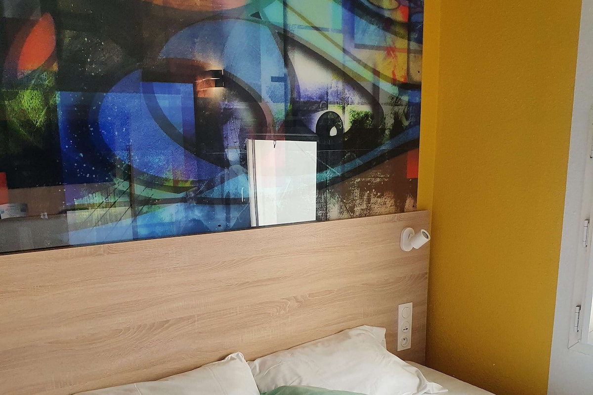 Habitación estándar, 1 cama Queen size | Decoración personalizada, cortinas blackout y insonorización