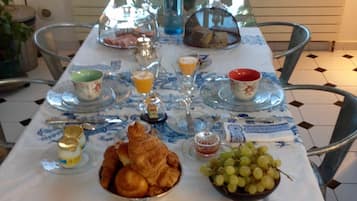 Suite Deluxe, salle de bains attenante, vue jardin (Villa Prétorina) | Restaurant