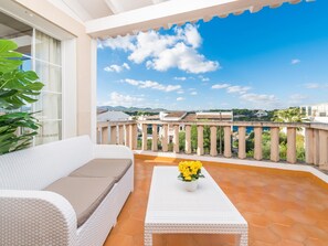 Terrace/patio - For 12 pax 200m from Cala Marsal, Portocolom (Portocolom)