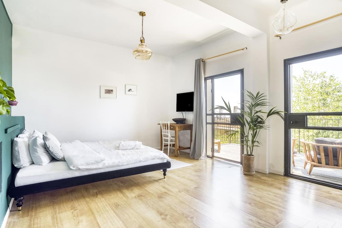 Wifi gratis y ropa de cama