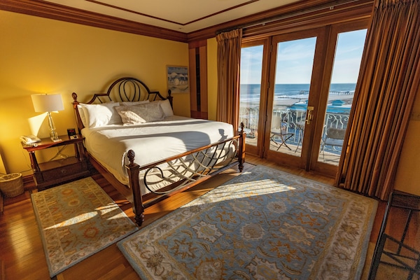 Ocean Front Penthouse | Balcony