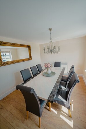 Familienhaus, mit Bad | Restaurant