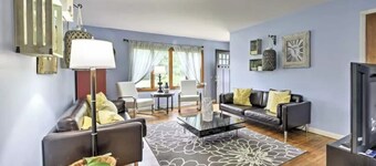 Less than a mile from the beach, huge family-friendly yard with decking and propane BBQ.