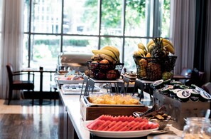Free daily buffet breakfast