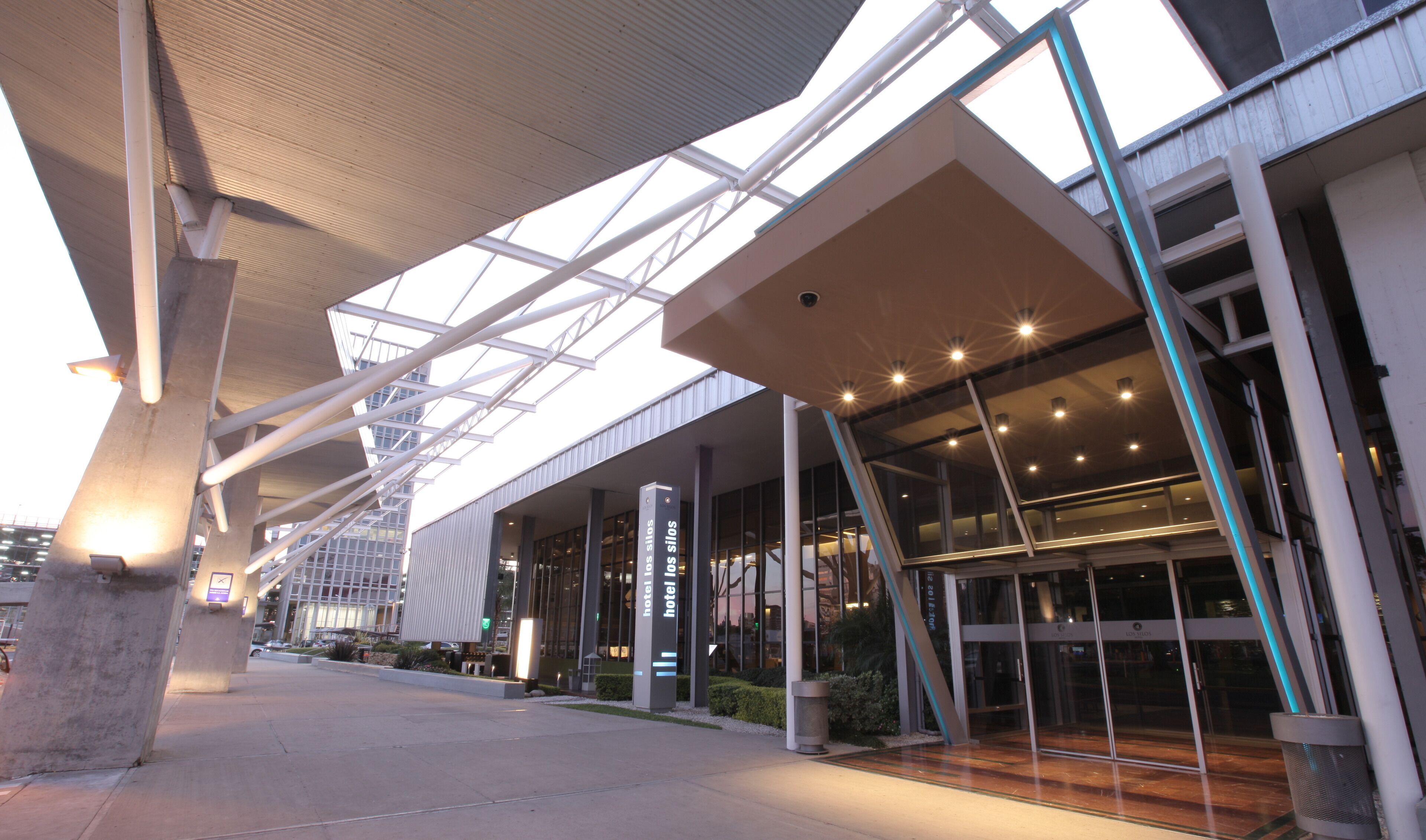 Entrada al alojamiento