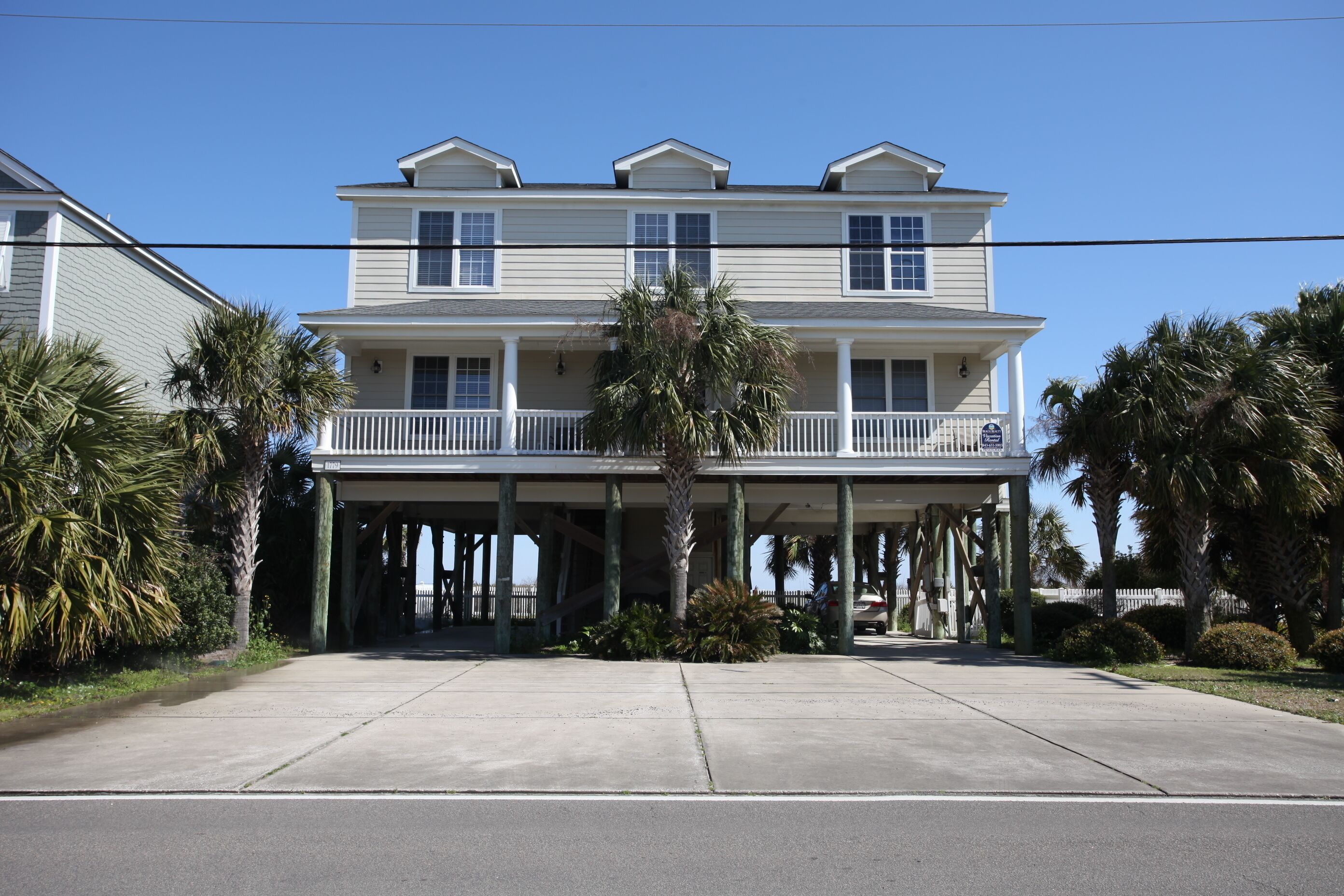 ROYAL JEWEL, Oceanfront, 7 Bedroom, 7.5 Bath, Private Pool, Elevator