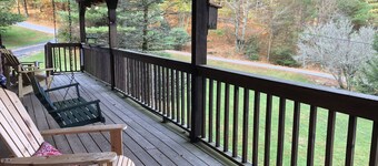 The Blowing Rock Cabin. It’s the Location! 4BR/2BA 5 mins to Main St Clean/Quiet