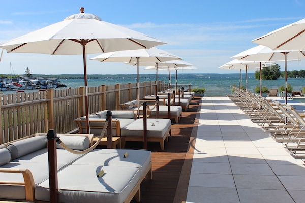 Outdoor pool, pool cabanas (surcharge), pool umbrellas