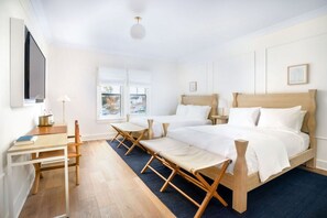 Room, 2 Queen Beds (Town)