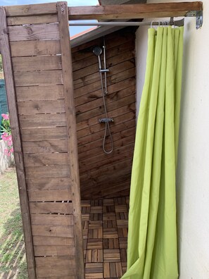 Badewanne, Haartrockner
