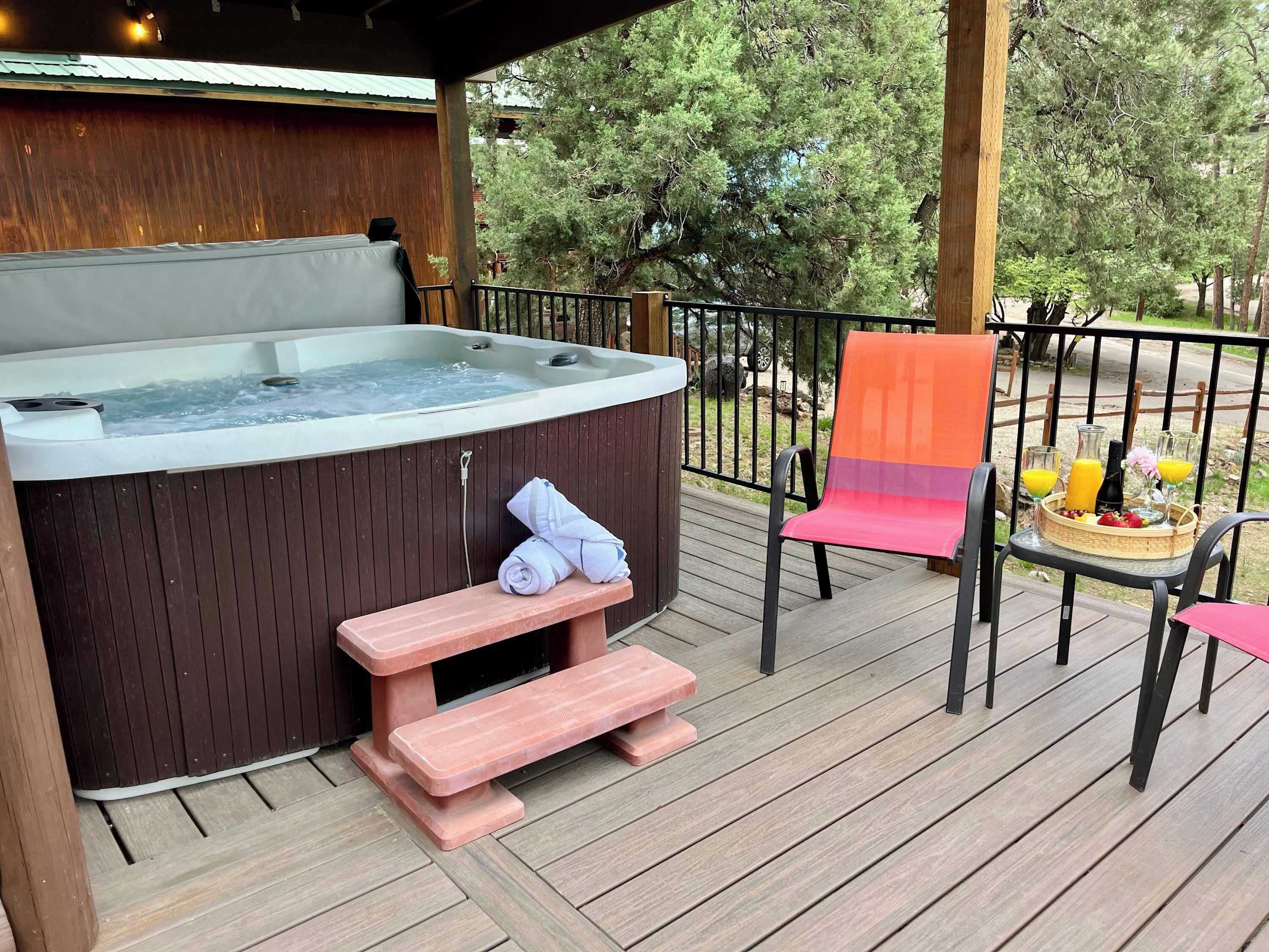 Outdoor spa tub