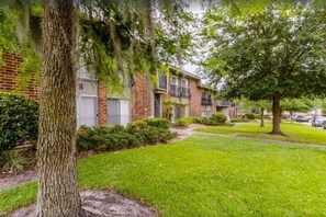 Exterior - 2 bedrm1 bath condo located 1 block to shands (3) (Gainesville)