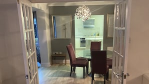 House | Living area - My Little Paradise (Milton Keynes)