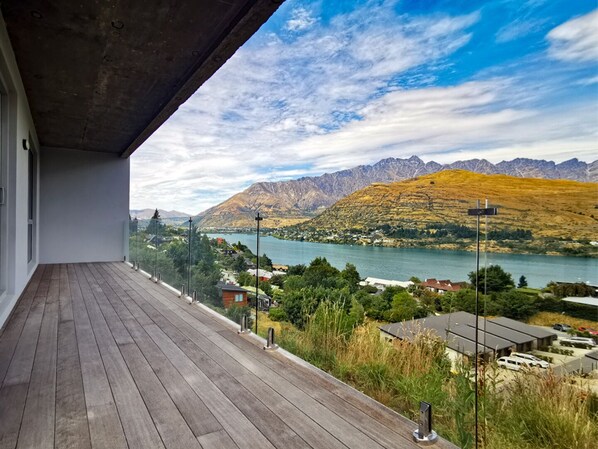 Deluxe Apartment, 1 Bedroom | Water view - One Bedroom Unit with Panoramic Views (Queenstown)