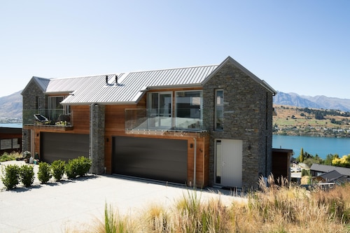 Alpine Retreat - Panoramic Views