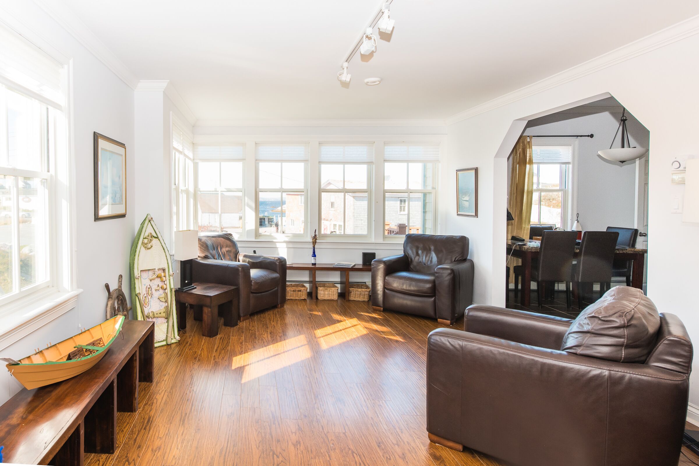 21-inch flat-screen TV with satellite channels, TV