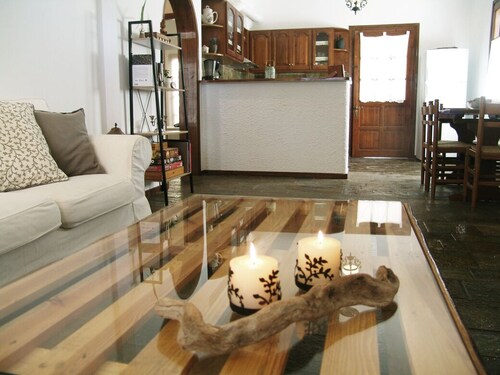 Artistica, une maison unique dans la belle Ermioni.