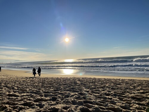 Appartement T3 avec terrasse, à 100 m de la plage et 5 min à vélo du lac