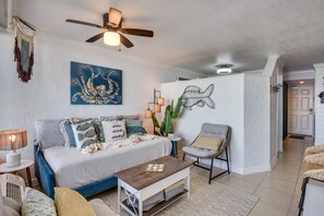 2 habitaciones, escritorio, tabla de planchar con plancha y internet 