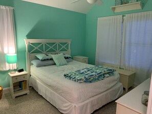 4 bedrooms, travel cot, free WiFi