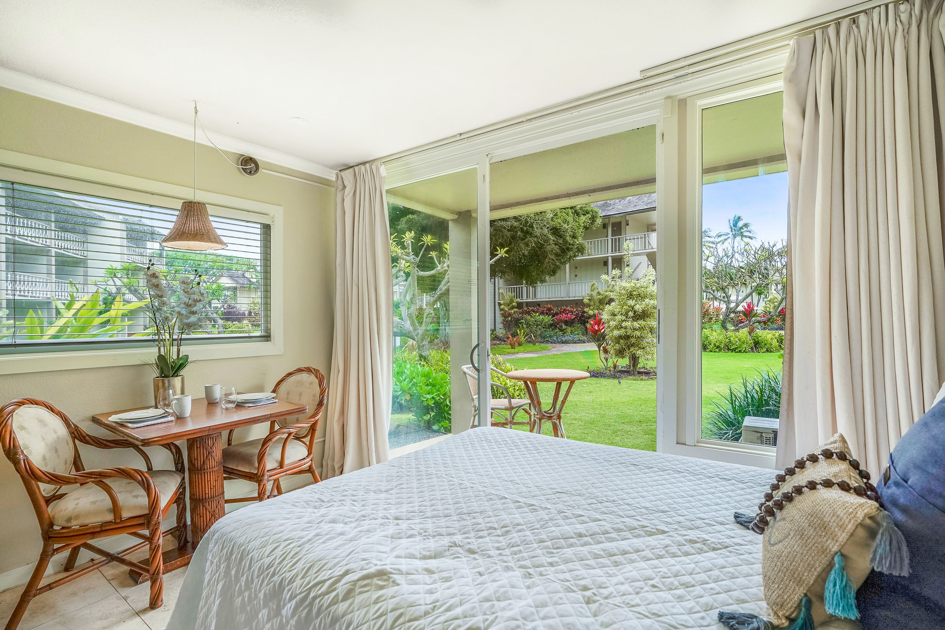 Iron/ironing board, internet, bed sheets, wheelchair access