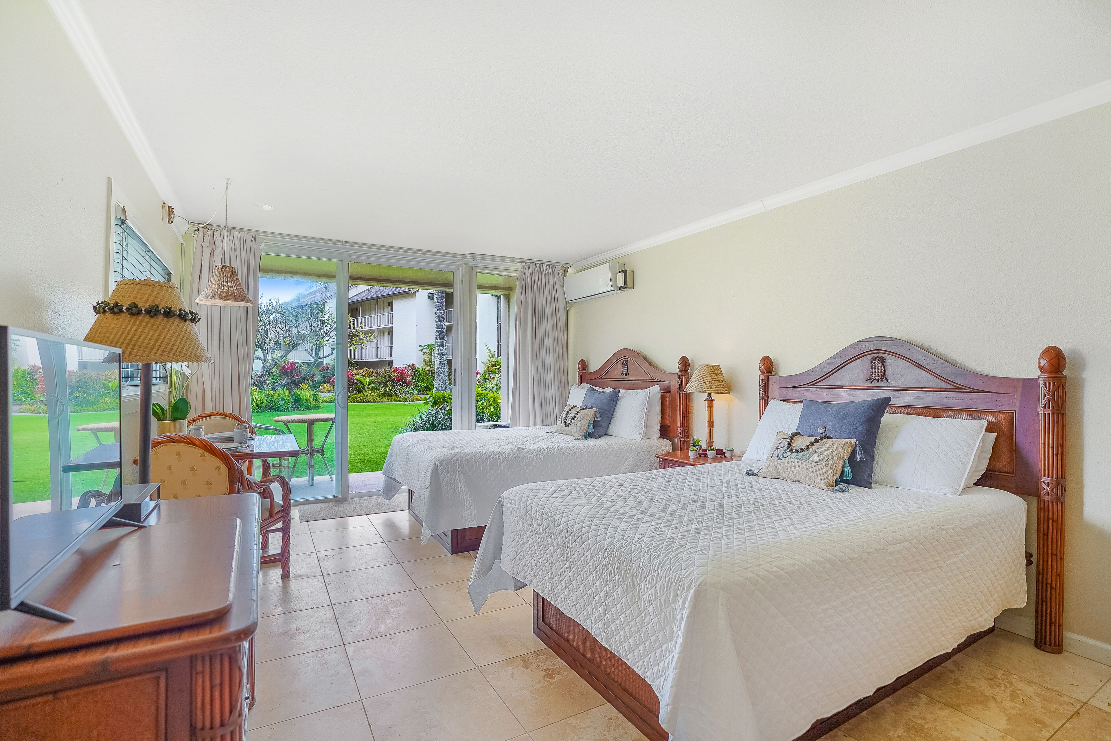 Iron/ironing board, internet, bed sheets, wheelchair access