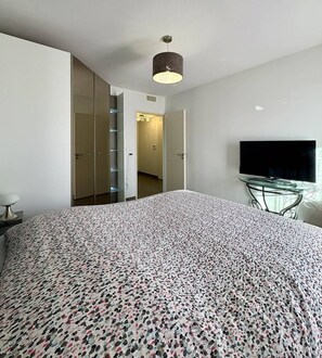2 bedrooms, free WiFi