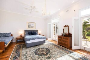 6 Schlafzimmer, Bügeleisen/Bügelbrett, Reisekinderbett, kostenloses WLAN