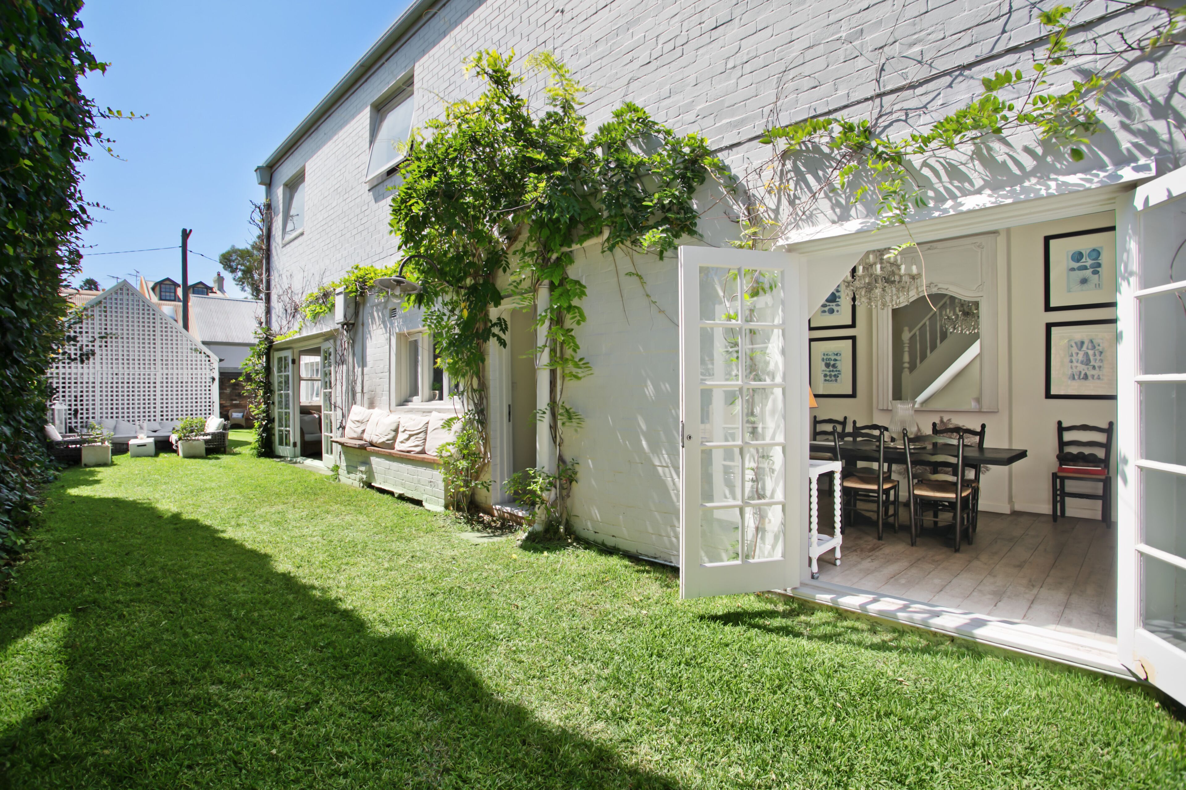 WOOLLAHRA'S SECRET HAMPTON'S STYLE GEM