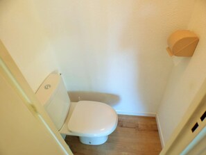 Bathroom - Renovated apartment, residence with swimming pool in Saint Mandrier village (ST MANDRIER SUR MER)