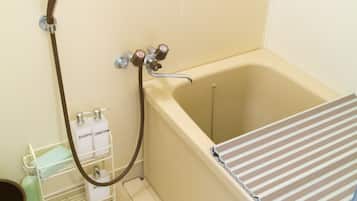 Apartment | Deep soaking bathtub