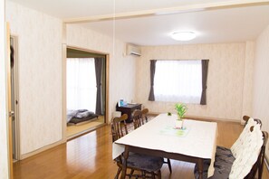 Apartment | In-room dining - Mark's HOME (Maebashi)
