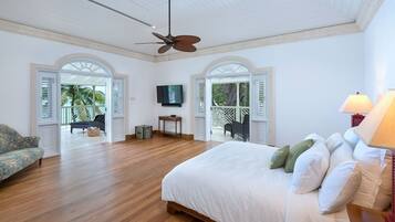 Villa, 4 Bedrooms | Individually decorated, individually furnished, free WiFi