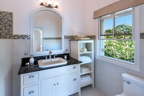 Villa, 3 chambres | Salle de bain