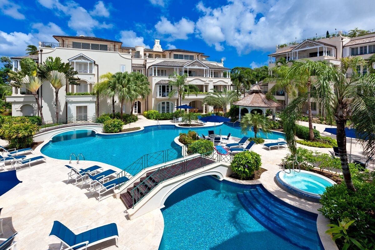 Apartment, 3 Bedrooms | Pool