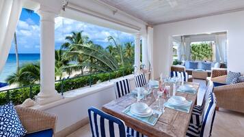 Apartment, 3 Bedrooms | Outdoor dining